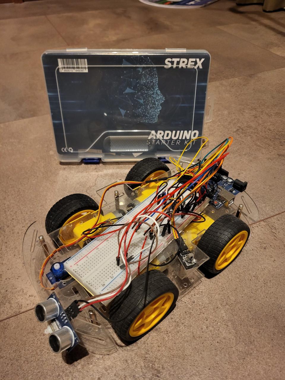 Arduino uno r3 starter kit en robot chassis