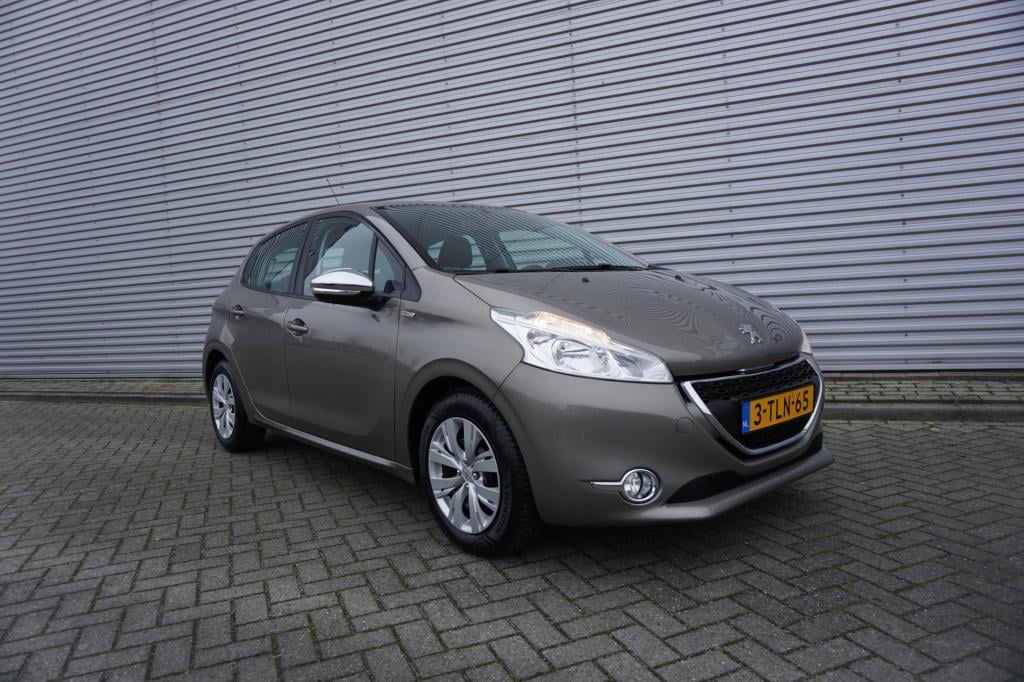 Peugeot 208 1.2 vti allure airco / cruise / elektr. ramen / parkeers. / nap