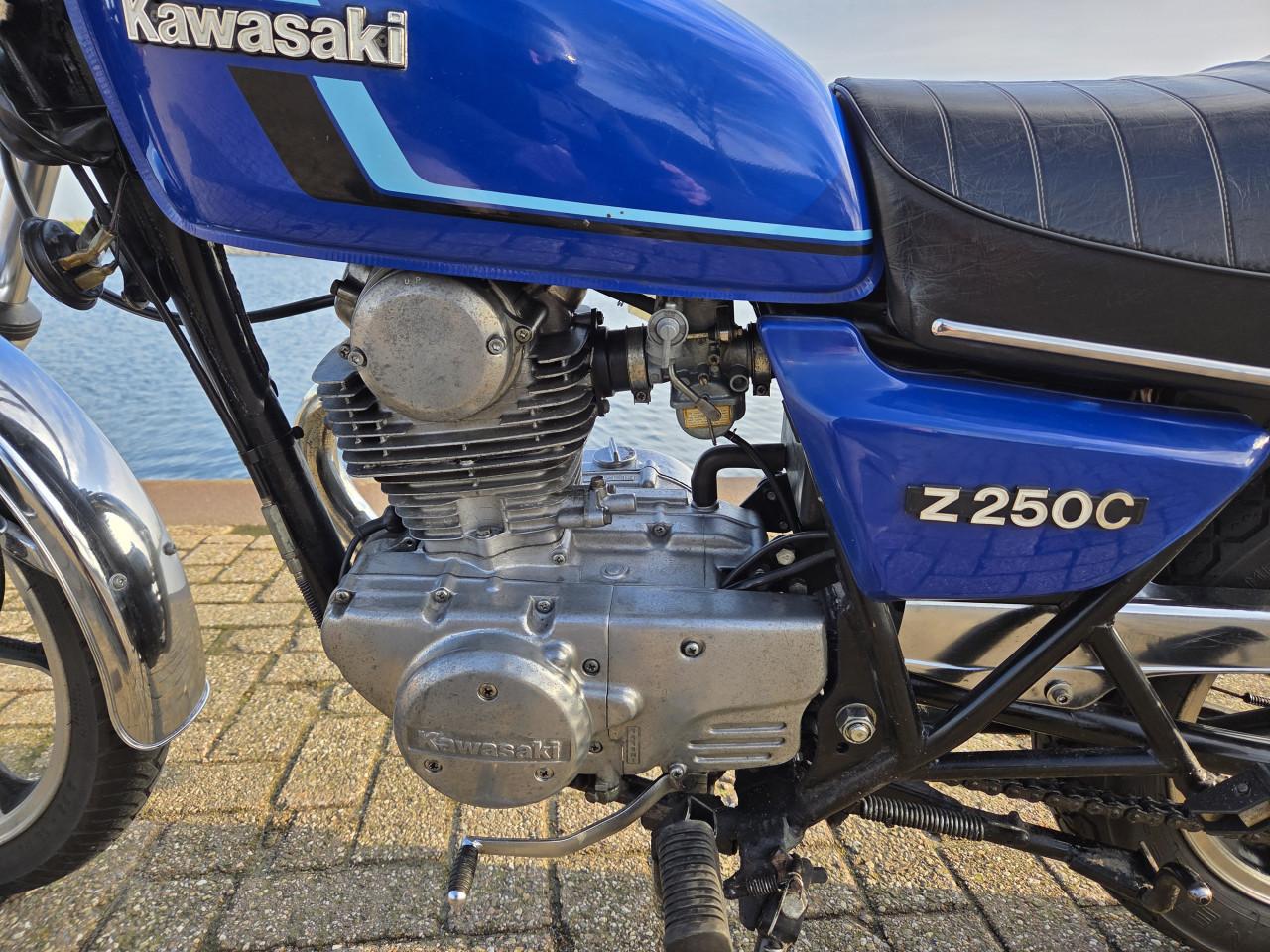 Kawasaki KZ250C inruiler/opknapper