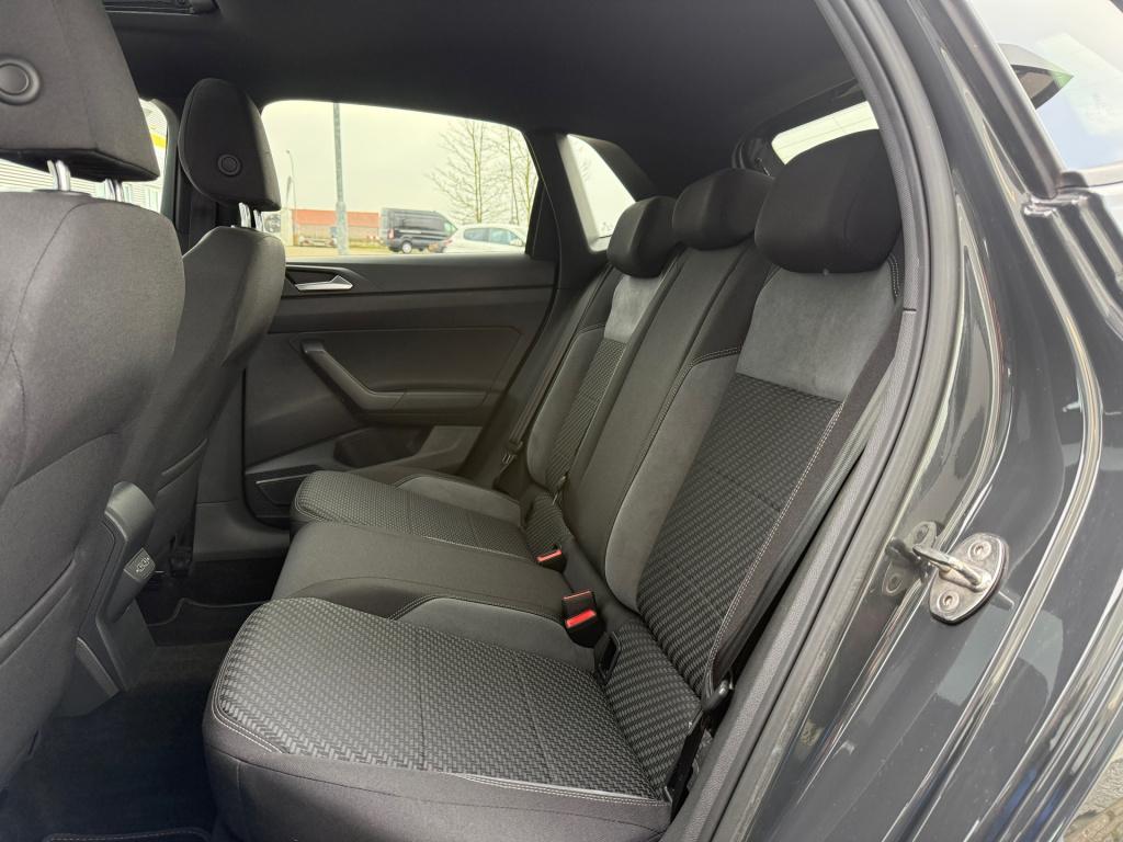 Volkswagen Polo 1.0 tsi highline business r