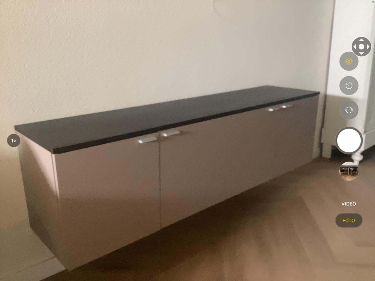 INTERSTAR DRESSOIR