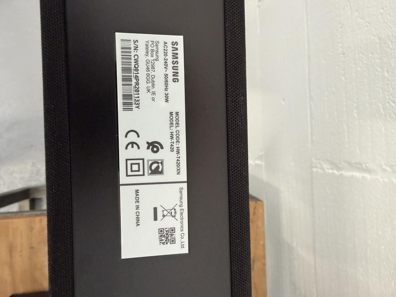 Samsung HW-T420 Soundbar + draadloze subwoofer