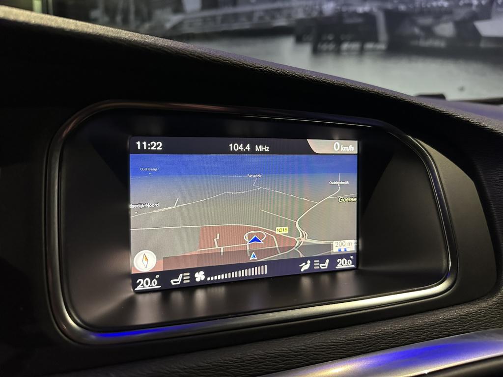 Volvo V40 1.5 t2 inscription *clima*navi*camera*