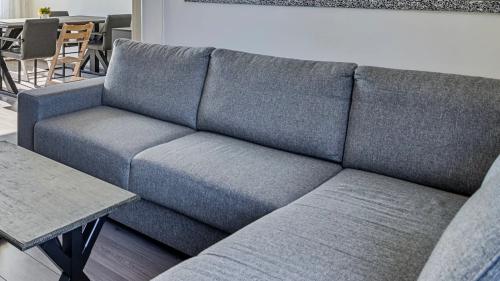 Hoekbank met chaise longue - 260x220cm