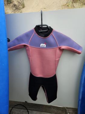 Wetsuit maat 128
