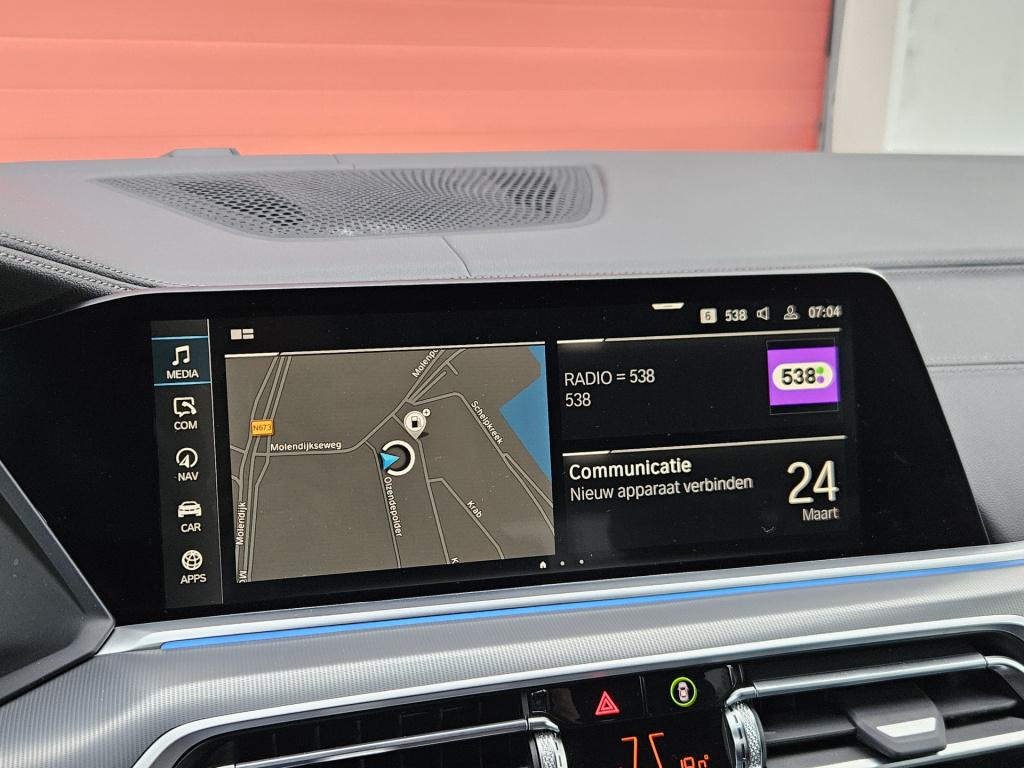 BMW X5 xdrive45e m-sport | achterasbesturing | trekhaak | luchtvering