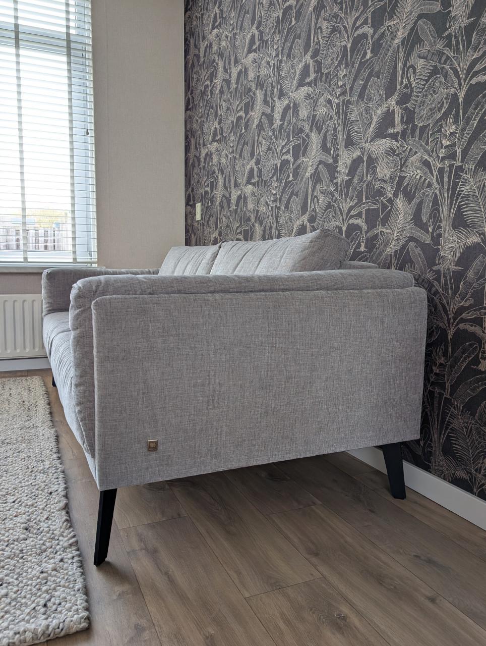 Bankstel Musterring 2, 5 zits