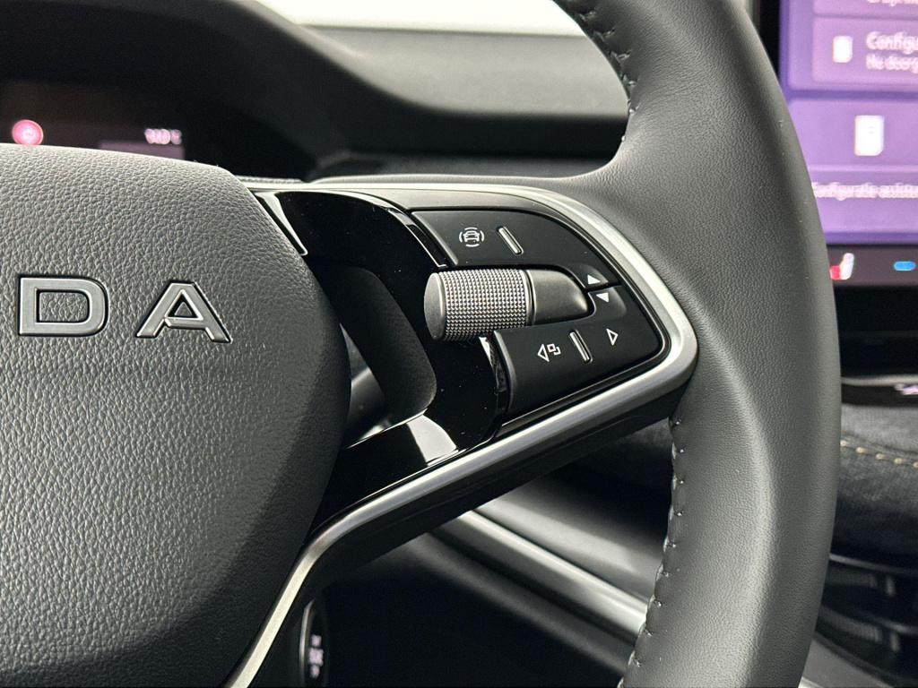 Skoda Elroq business edition tour elektromotor 210 kw / 286 pk