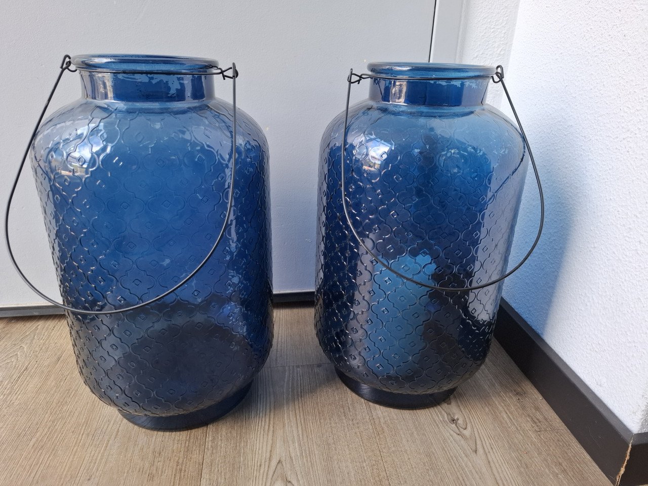 Twee prachtige windlichten