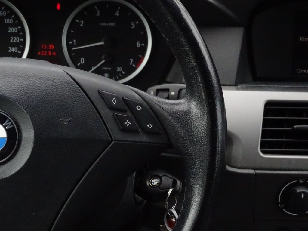 BMW 5 Serie 520i executive automaat 6 cilinder | youngtimer