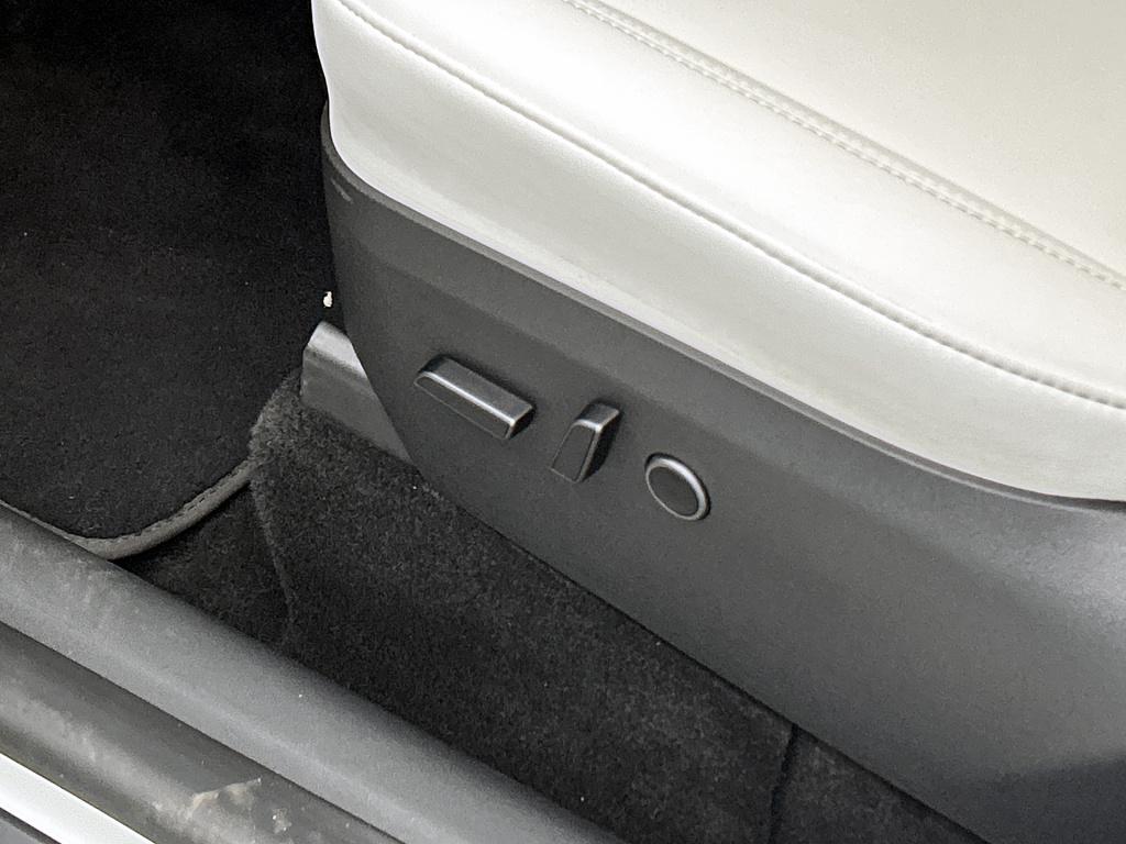 Tesla Model Y performance awd 75 kwh | leder | parkeercamera | schuif-kante
