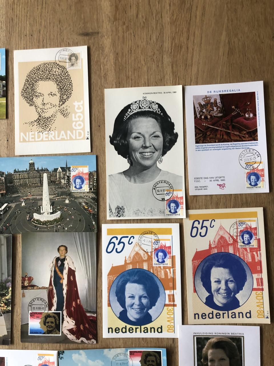 Koningshuis eerste dag herinnering uitgaven