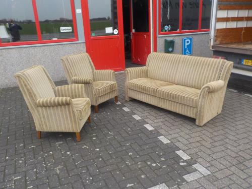 Mooie kwaliteit stoffen bankstel 3 + 1 + 1 zits in zeer goede staat