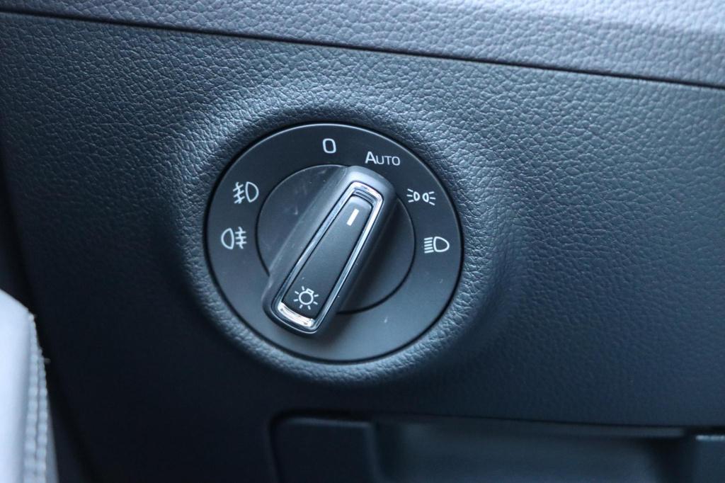Skoda Superb combi 1.4 tsi laurin & klement 218pk dsg6 | lederen bekleding 