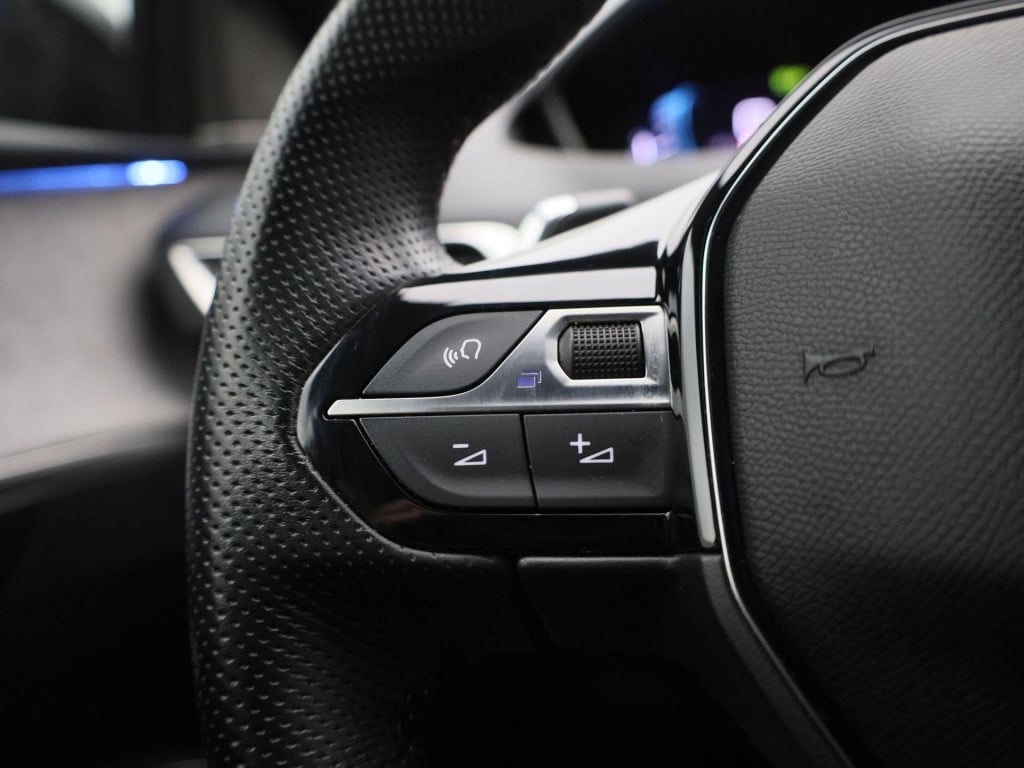 Peugeot 3008 1.6 hybrid 225 gt pack business | automaat | leder | trekhaak 