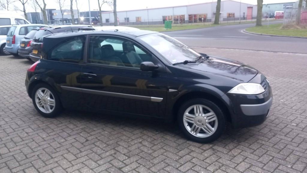 Renault Megane 1.6 16v Privilege Luxe 3drs bj:2003 leer-airco