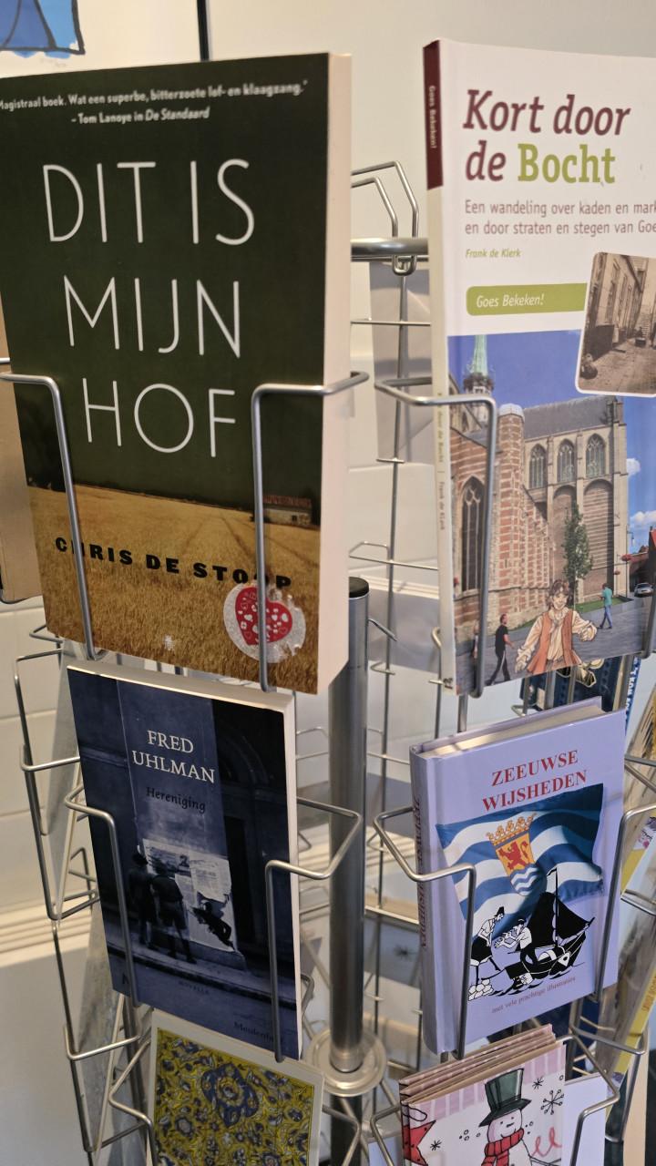 Boeken verkoop 22 november  van 10.00 tot 17.00