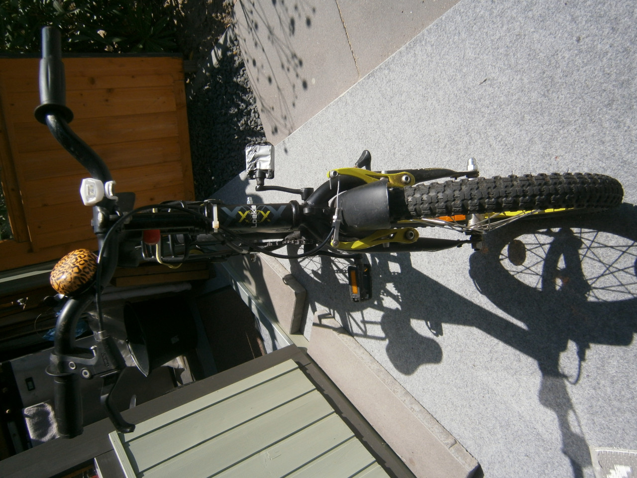 Stevig fiets en step (driewieler)