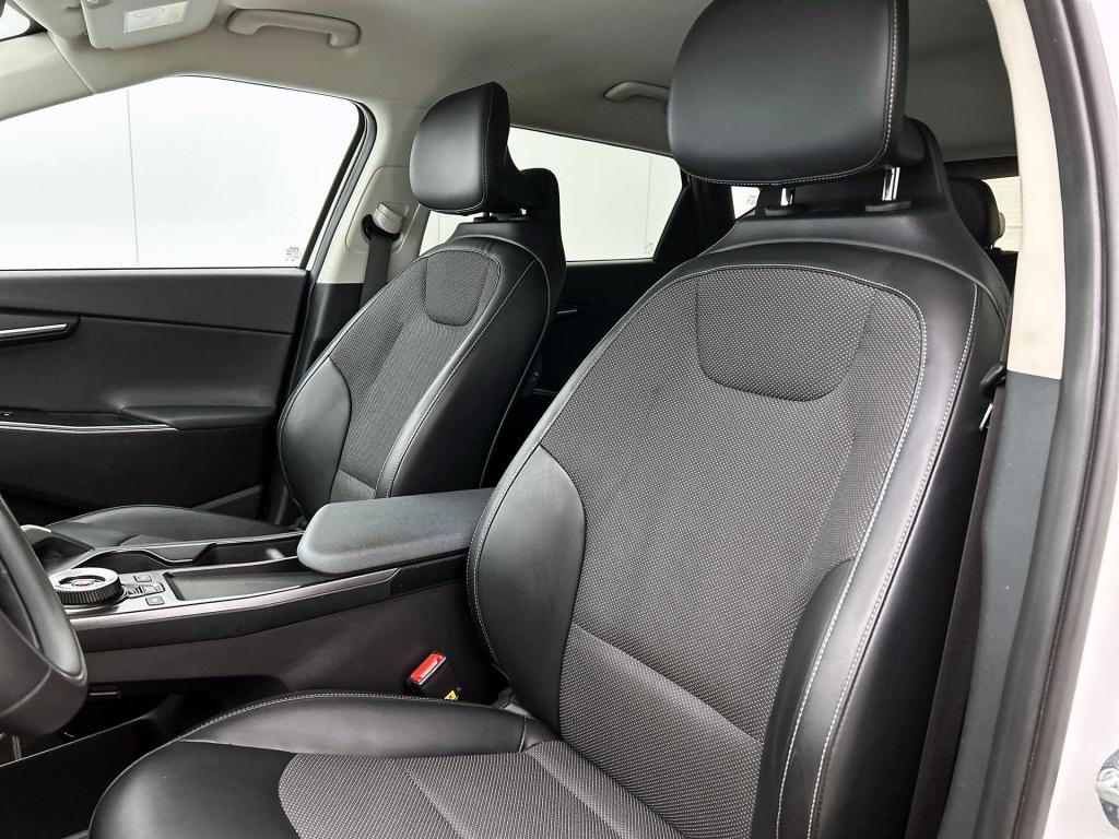 Kia Ev6 58 kwh black edition | gt-line looks |