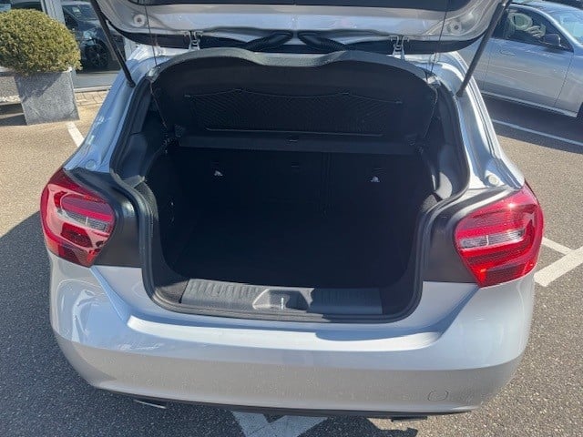 Mercedes-Benz A-Klasse 180 ambition l airco l camera l navigatie l stoelver