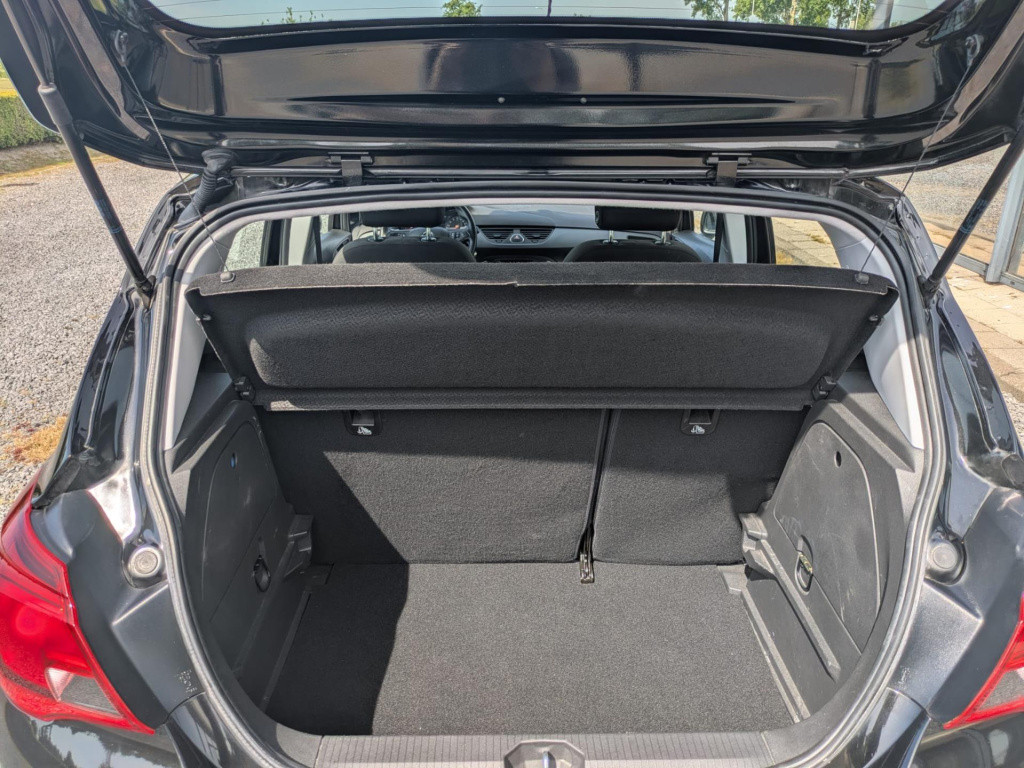 Opel Corsa 1.4 favourite | airco | cruise control | bluetooth