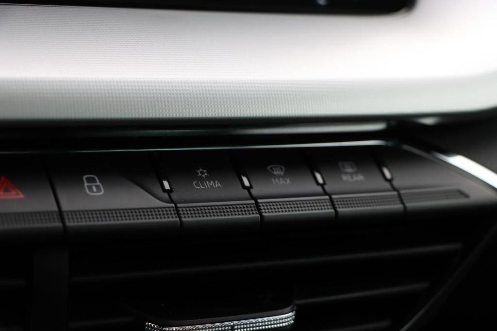 Skoda Octavia combi 1.4 tsi iv style 204pk dsg6 panorama dak | keyless | me