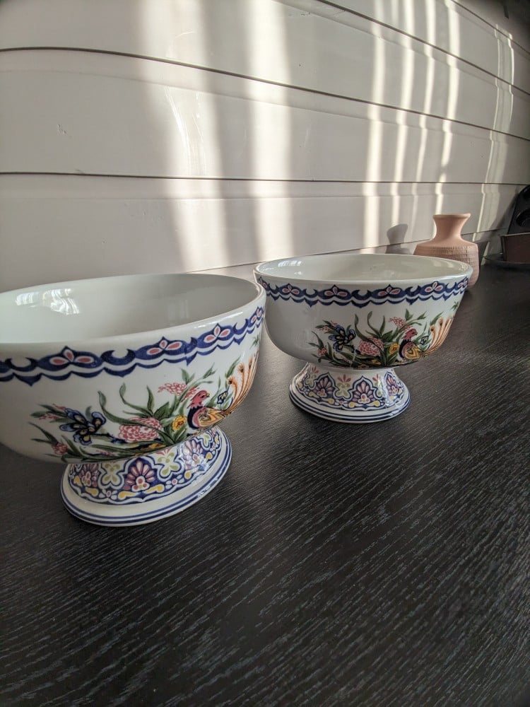 2 sierkommen