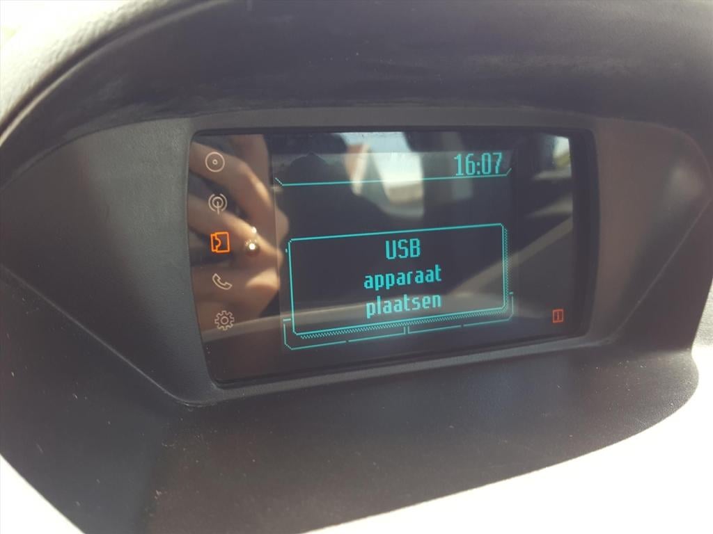Ford Tourneo Courier titanium 1.0ecoboost-100pk s&s airco | lm-velgen | hog