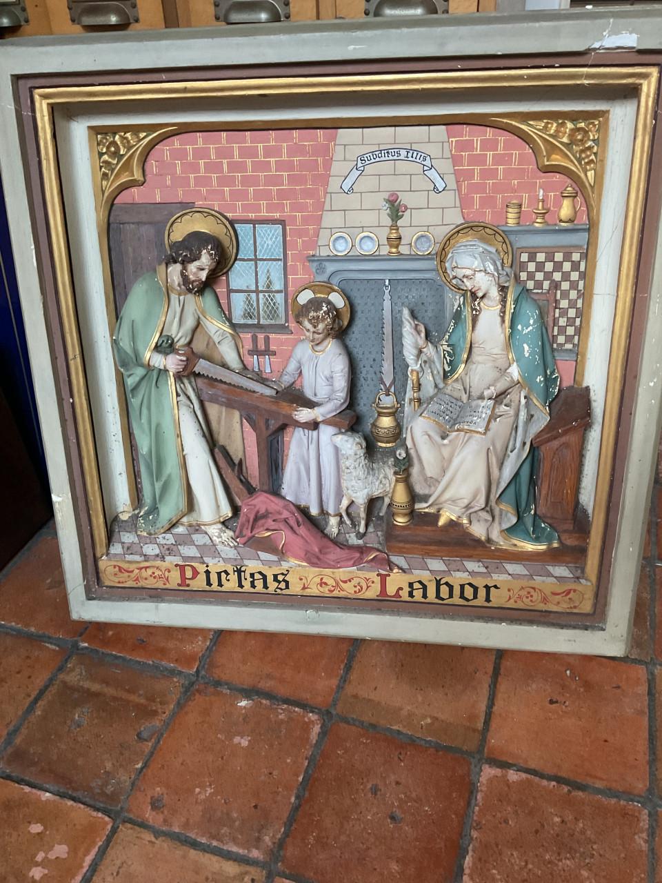 Antieke items uit een kerk