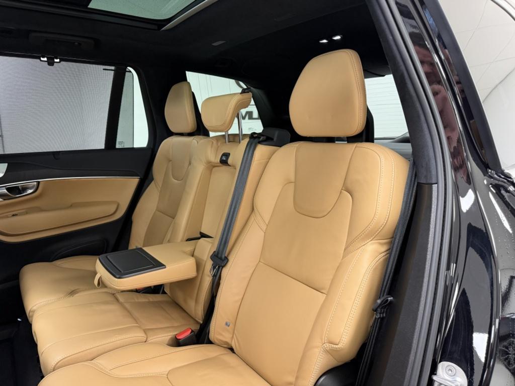 Volvo XC90 2.0 t8 plug-in hybrid awd ultra bright | luchtvering | b&w | mas