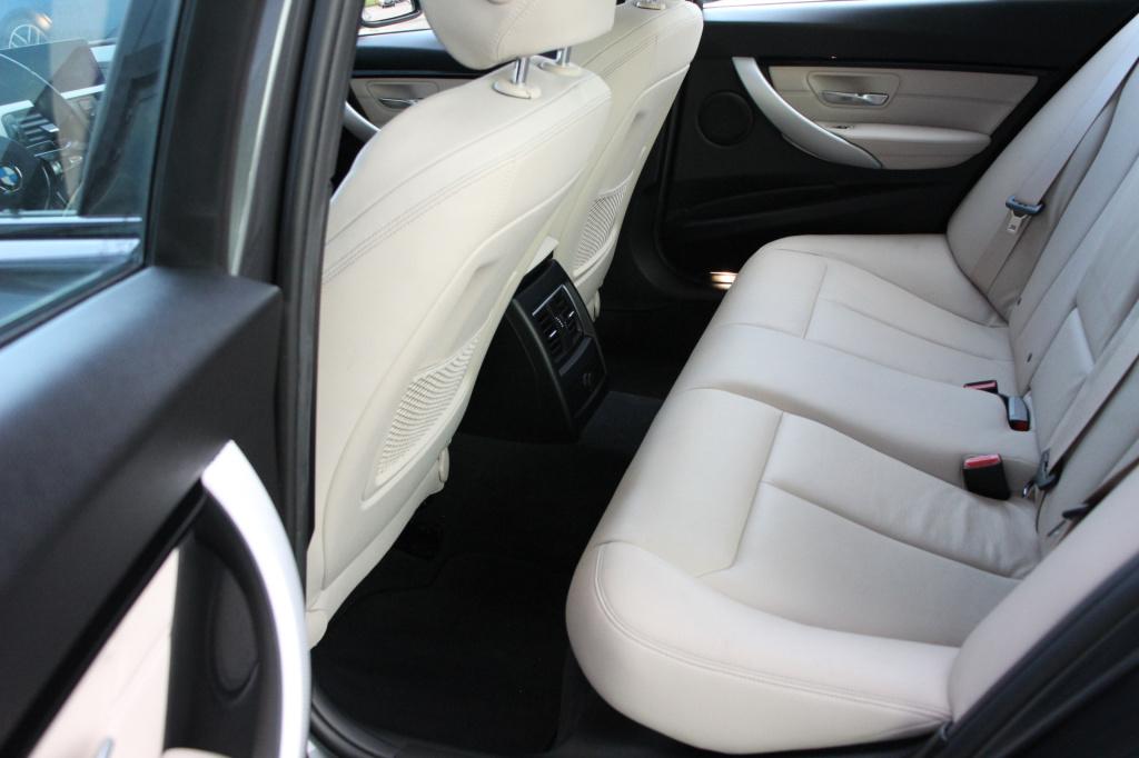 BMW 3-serie 320i xdrive m sport edition | dealer onderhouden