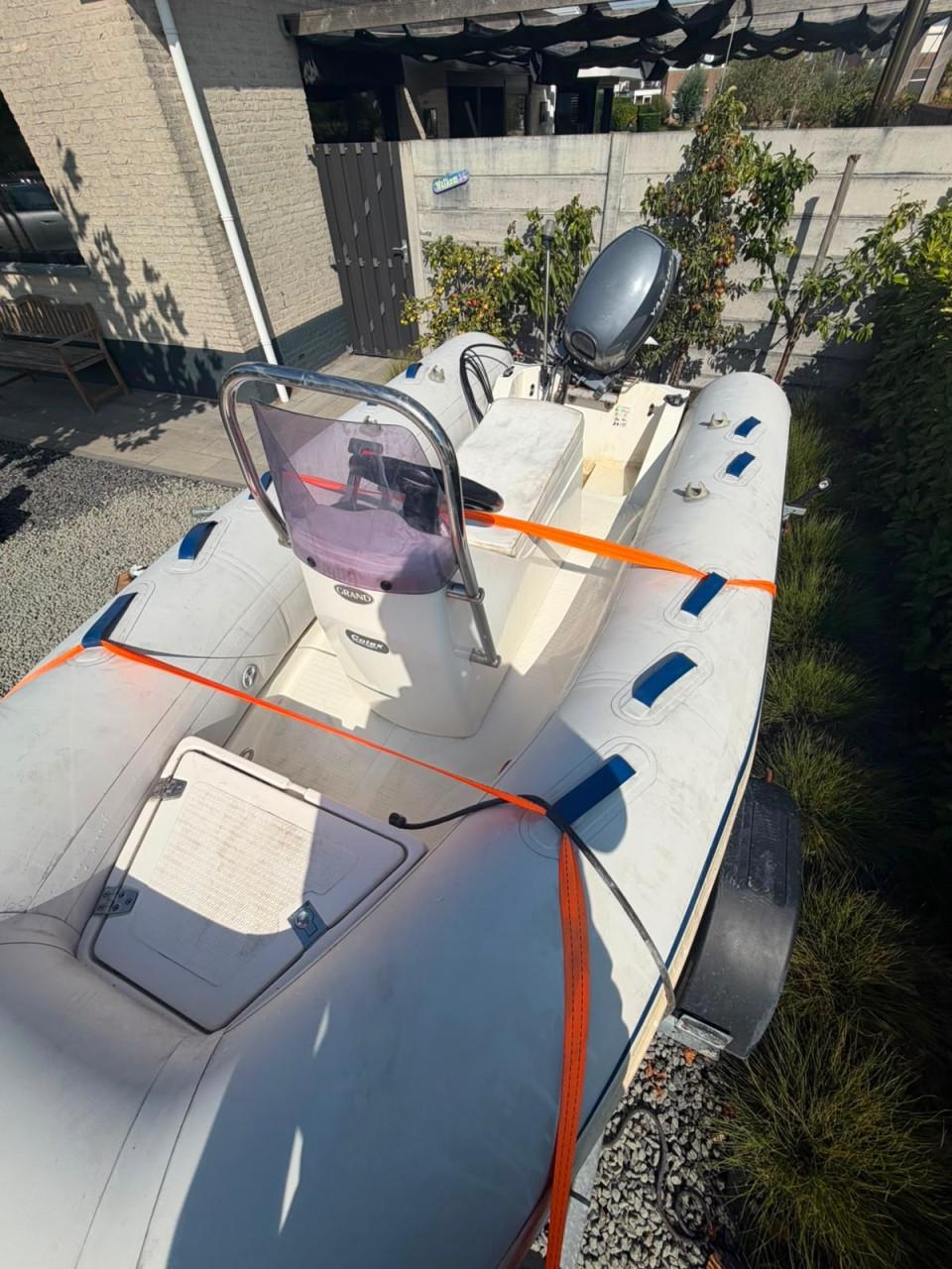 Wil je morgen al gaan varen? Grand RIB met Yamaha 15pk buitenboordmotor