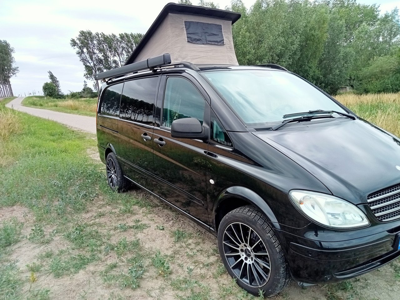 Mercedes Vito camper bus