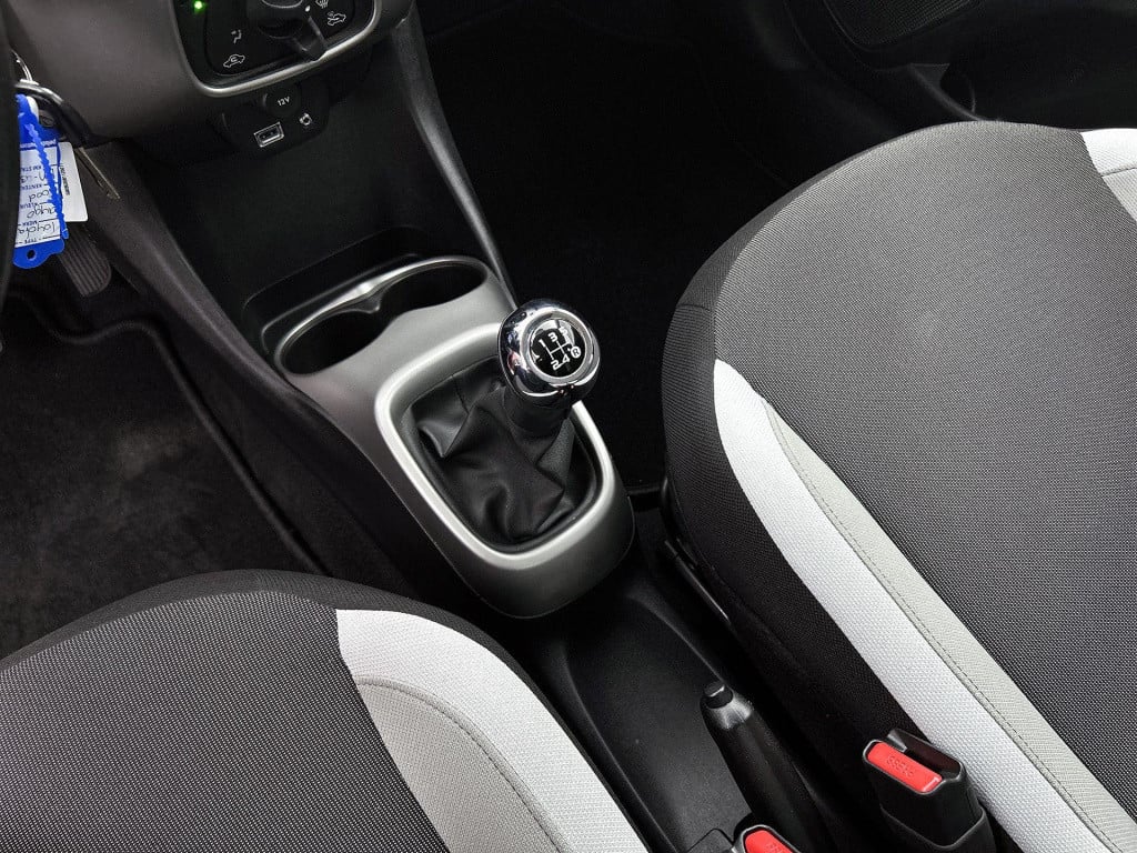 Toyota Aygo 1.0 vvt-i x-play | camera | bluetooth | airco