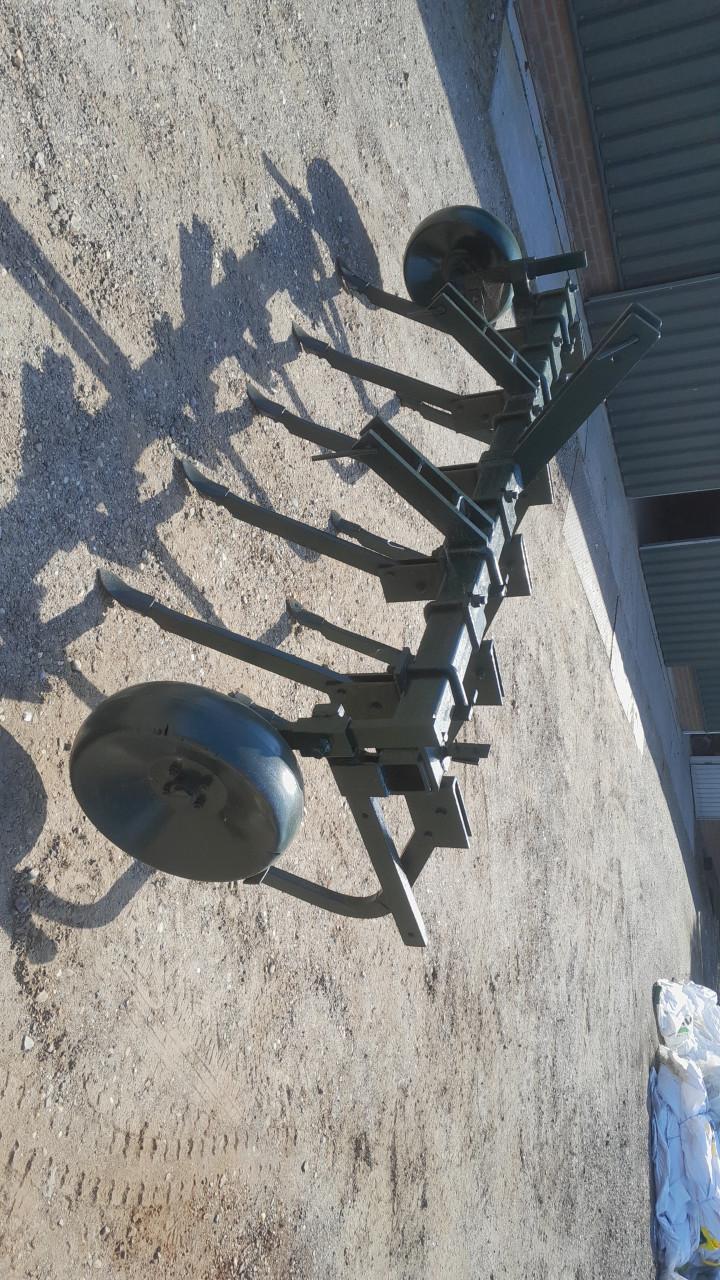 Cultivator