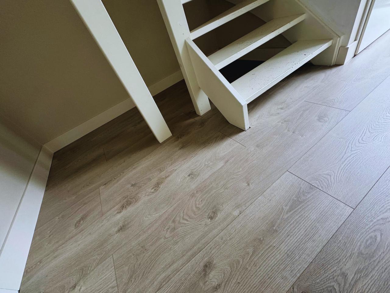 🏠🔨 Laminaat & Klusservice – Snel, Netjes & Betrouwbaar