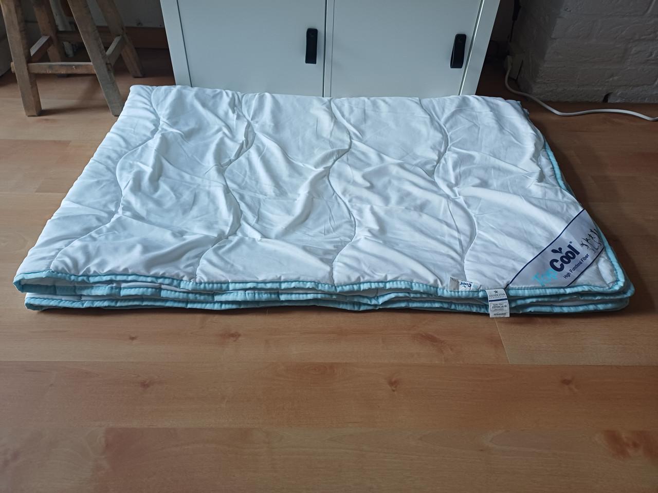 Silver Star Zomerdekbed 200 met TopCool finish 140 x 200 cm
