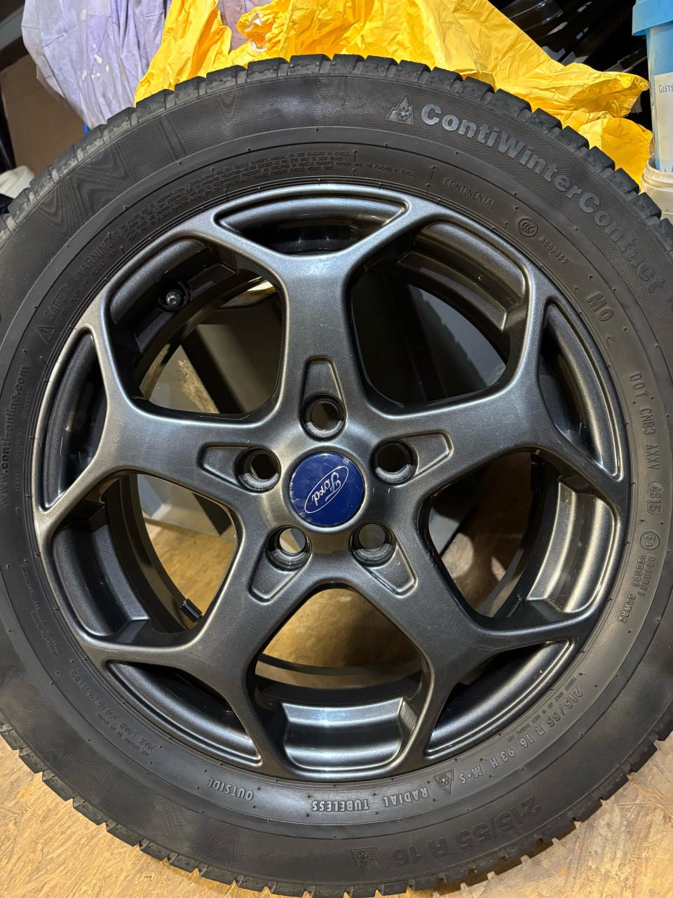 Continental Winterbanden op Ford Velgen 215/55 R16