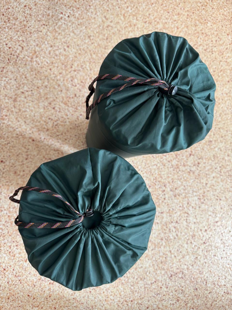 Set van 2 Therm-a-rest een persoons slaapmatten met hoesje