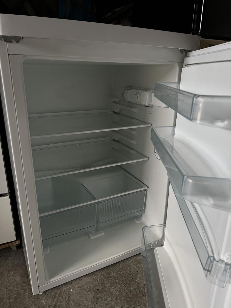 Bosch Koelkast 85x60 cm. 155 liter energieklasse A++ als nieuw