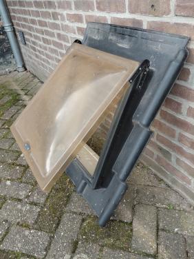 3 pans kunstof dakraam Ubbink