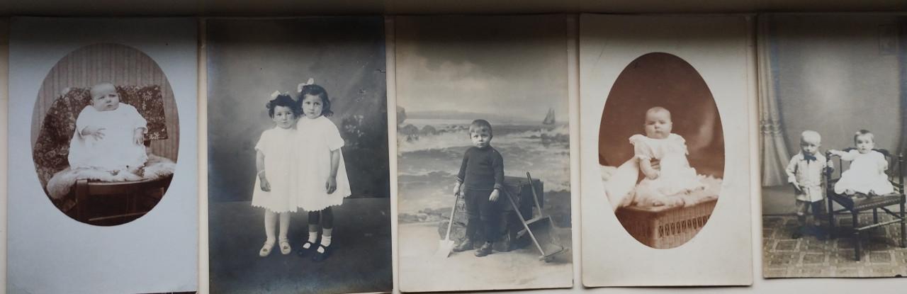 Foto,s rond 1900.