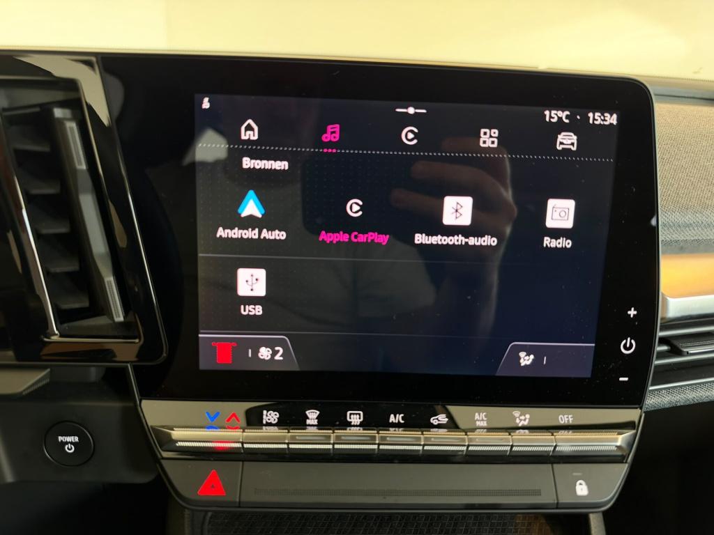 Renault Megane E-tech ev40 standard charge equilibre