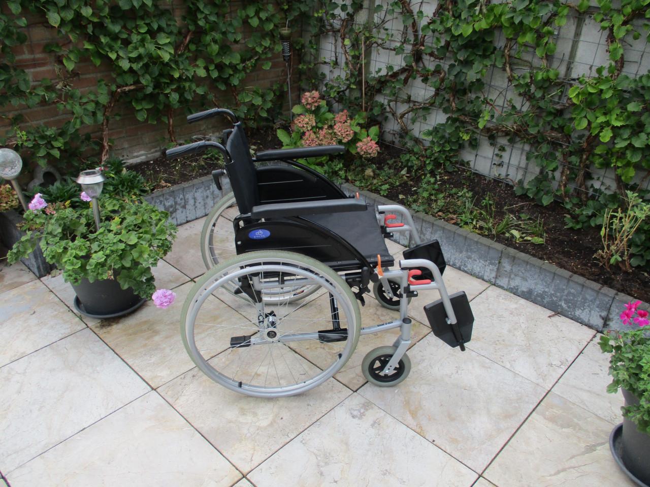 Nieuw Excel G - ECO opvouwbare lichtgewicht rolstoel met anti - lekbanden