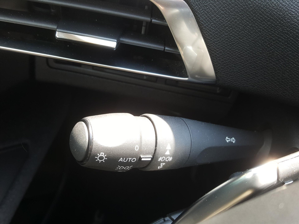 Peugeot 3008 active 1.2 puretech-130pk (vol)automaat (eat8) cruise & climat