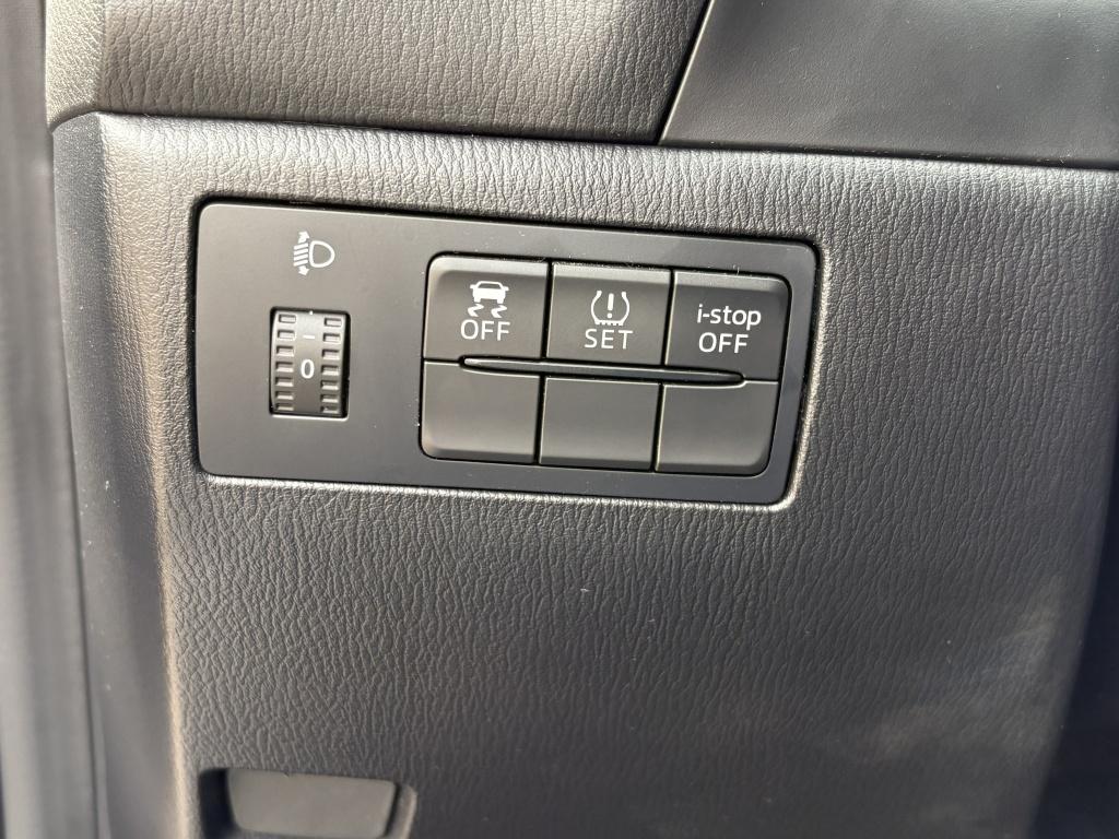 Mazda 3 2.0 skylease