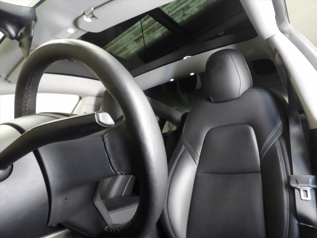 Tesla Model 3 standard 60 kwh plus rwd