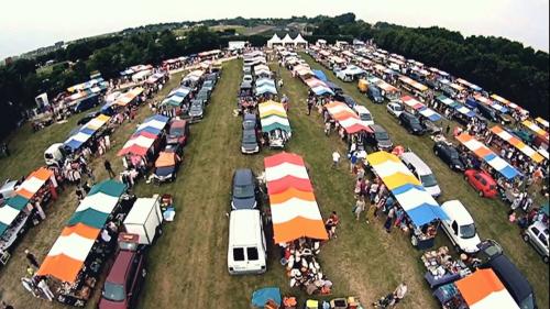 Antiek curiosa brocante vlooienmarkt Zierikzee woensdag 15 juli 2026