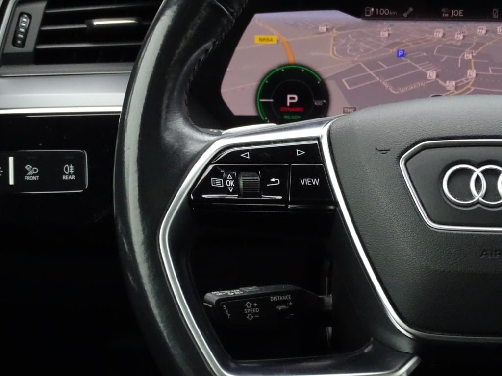 Audi E-tron e-tron 50 quattro launch edition plus 71 kwh | pano | trekhaak 