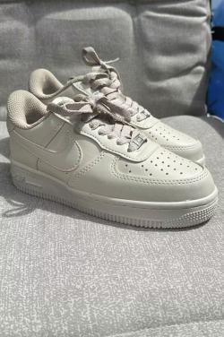 Sneakers maat 36